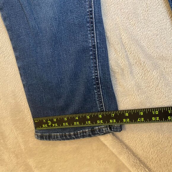 Lee Womens Jeans Size 14 Medium Blue Denim Straight Leg Cotton Blend Stretch - Picture 7 of 16